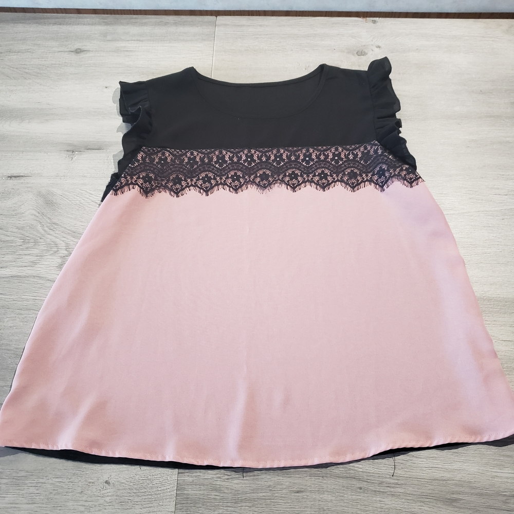 Source Unknown Black and Pink Blouse